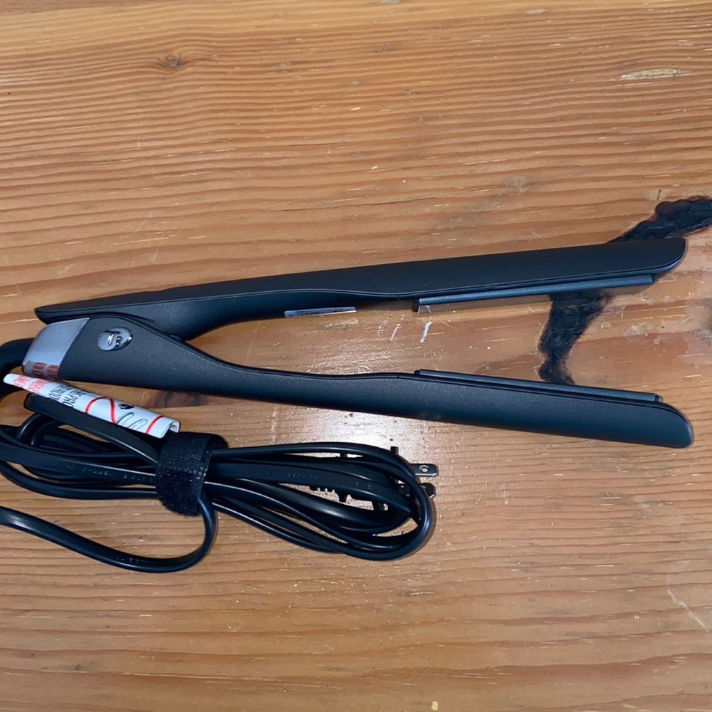 NEW T3 Straightener